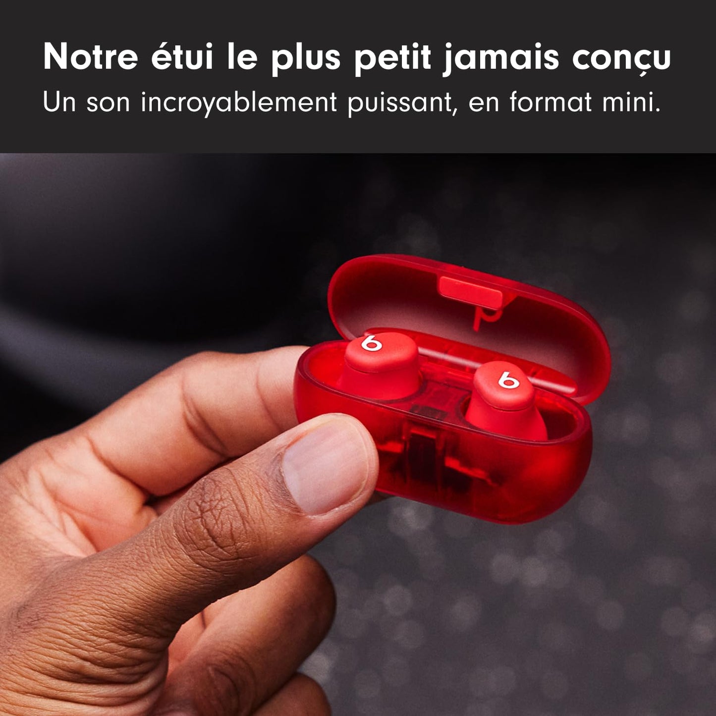 Beats Solo Buds – Écouteurs Bluetooth sans Fil | 18 Heures d'autonomie | Compatibilité Apple et Android | Microphone intégré – Rouge Transparent